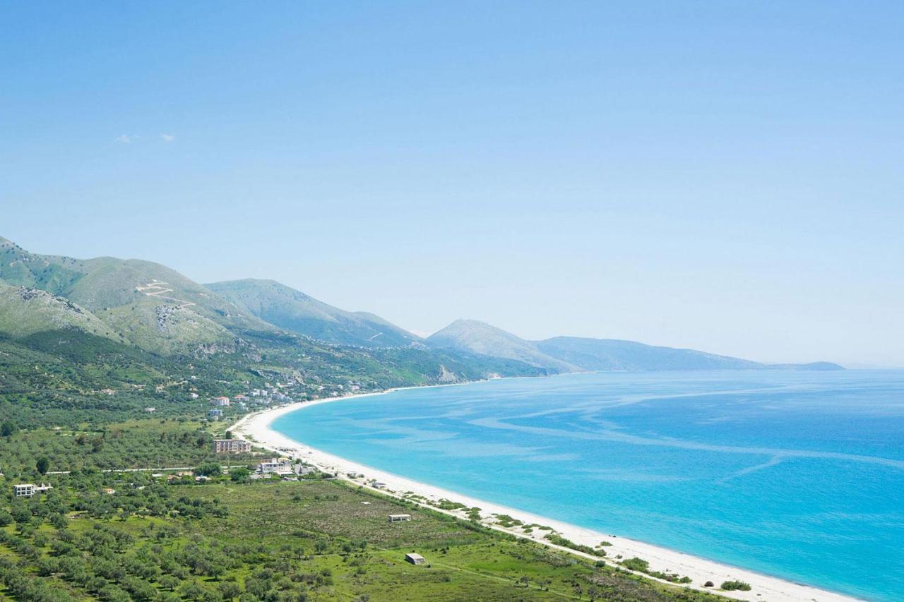 Guest House Luiza Borsh Εξωτερικό φωτογραφία