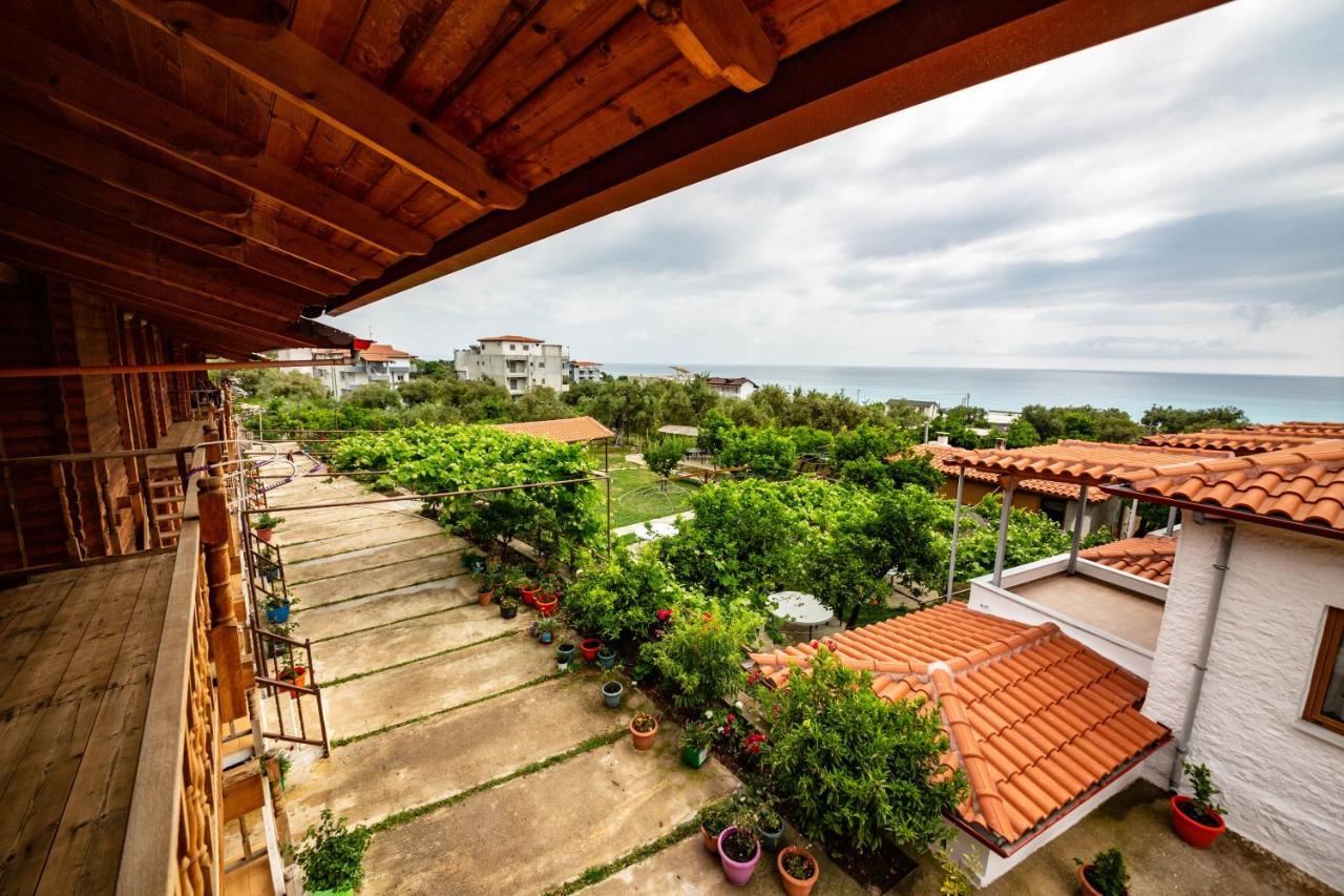 Guest House Luiza Borsh Εξωτερικό φωτογραφία