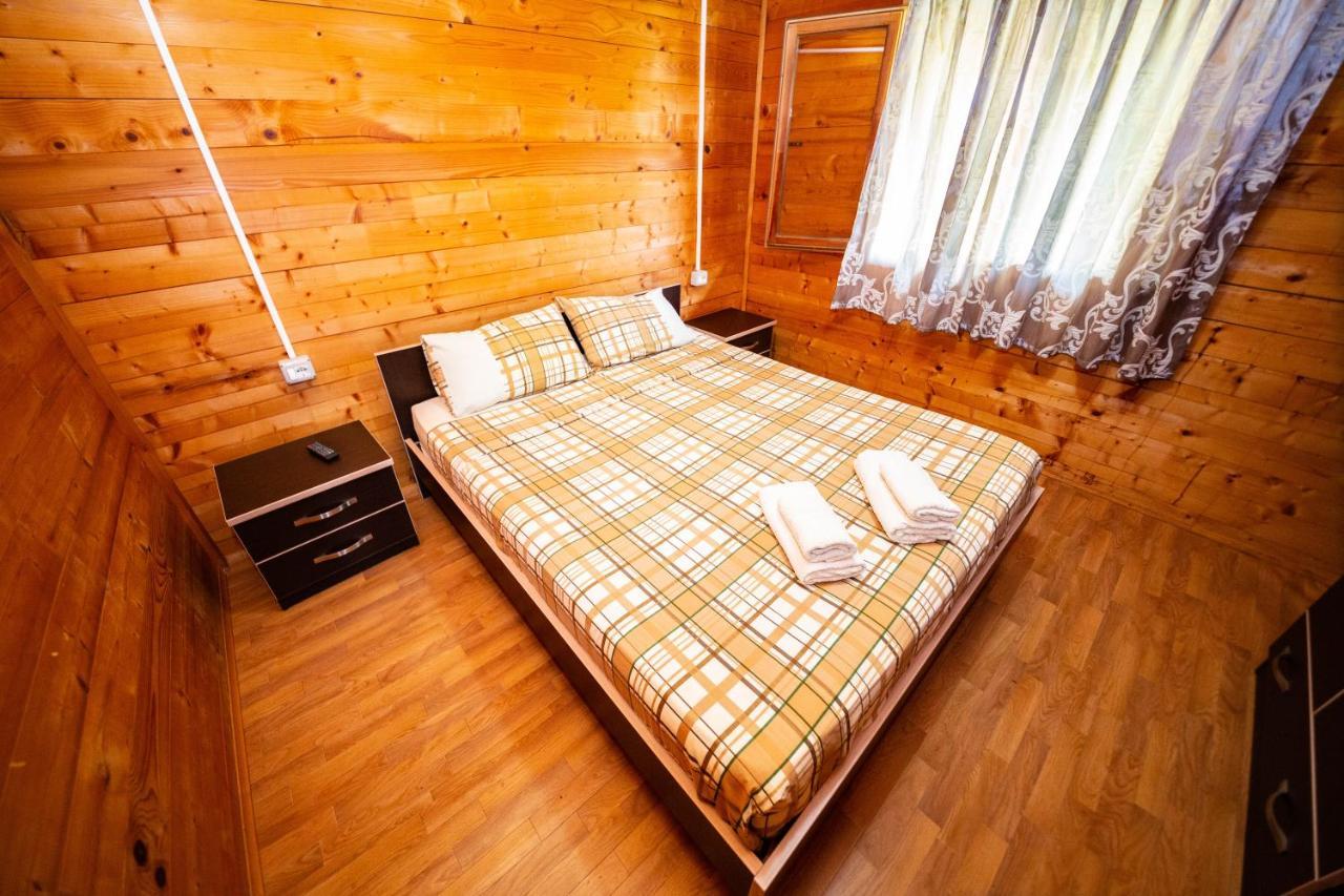 Guest House Luiza Borsh Εξωτερικό φωτογραφία