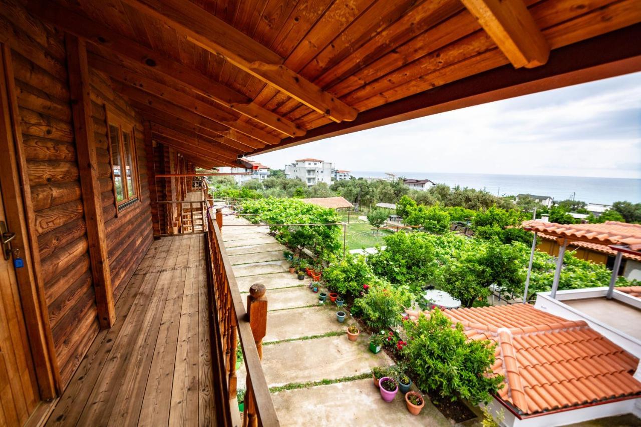 Guest House Luiza Borsh Εξωτερικό φωτογραφία